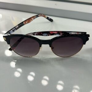 Black Floral Sunglasses
